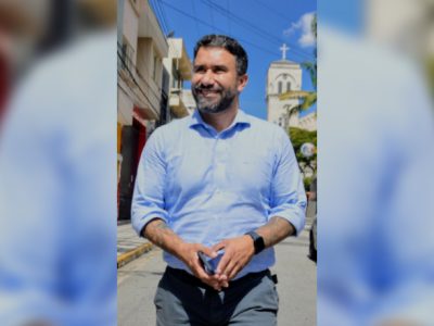 Dimensões personalizadas 816x459 px