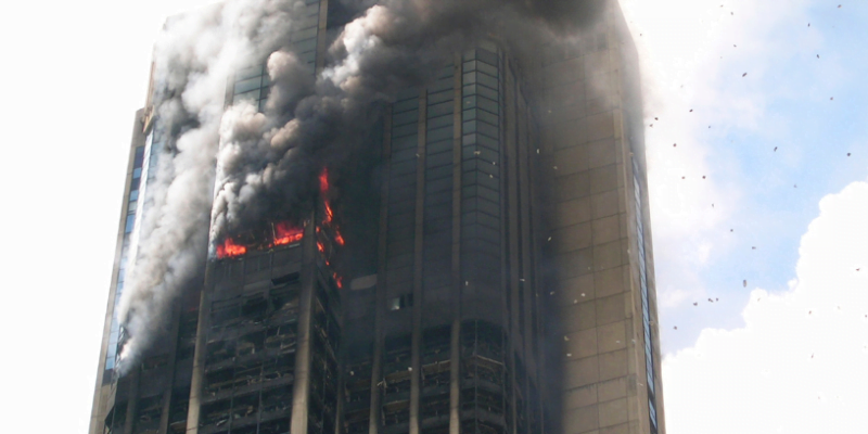 Incêndio em Prédio no Centro de Mogi das Cruzes 17 ec 54