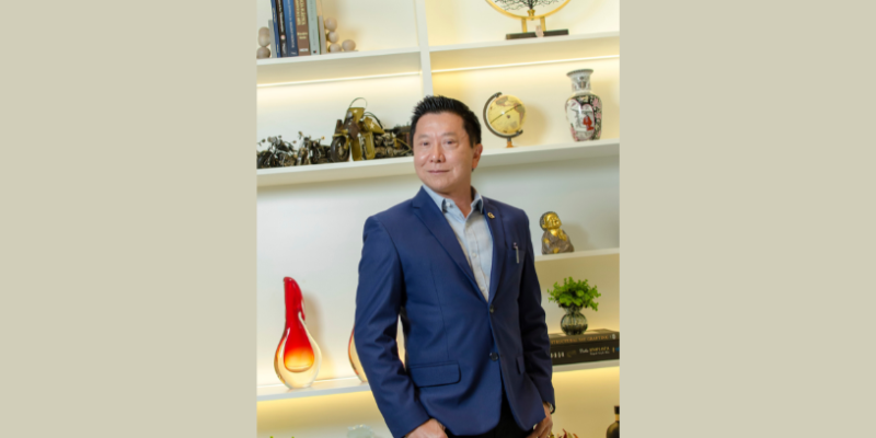 Dr. Milton Seigi Hayashi explica como a cirurgia plástica auxilia na recuperação física e emocional.