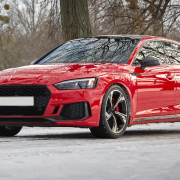 Em 2026, os sedãs turbo redefinem consumo e conforto — uma análise completa com insights de Sérgio Bento De Araújo.