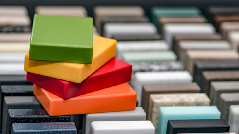 Mármore ou granito? Confira este guia prático para escolher o material ideal para cada ambiente 19 Para acertar na escolha do material, Diohn do Prado explica as diferenças práticas entre mármore e granito.