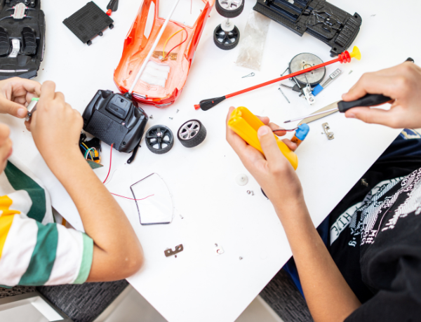A cultura maker transforma a escola quando a robótica entra no currículo com Gustavo Adolfo Morceli Rodrigues.