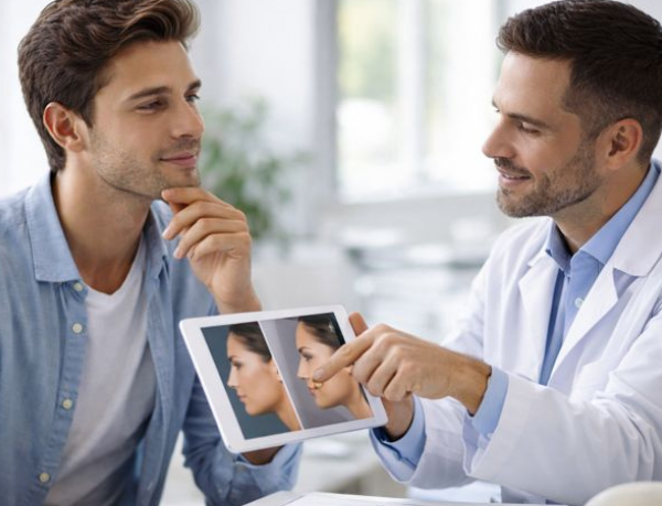 Haeckel Cabral Moraes destaca a importância da decisão consciente na cirurgia plástica eletiva.