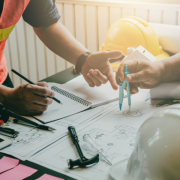 A Liderroll vence prêmio internacional na área de dutos com tecnologia inovadora com Paulo Roberto Gomes Fernandes.