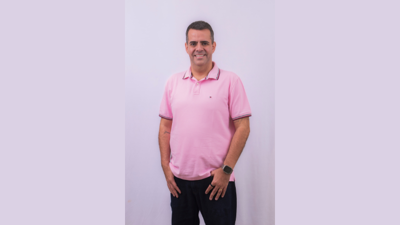Qual a idade ideal para a primeira mamografia? Entenda o debate dos 40 aos 50 anos 19 Dr. Vinicius Tadeu Sattin Rodrigues
