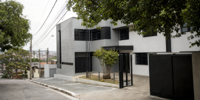Fachada da Delegacia de Defesa da Mulher de Mogi das Cruzes, no Jardim Santista